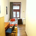 ホステル Centrum Parking *