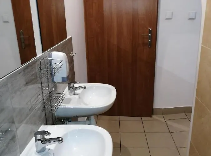 Hostel Centrum Parking *