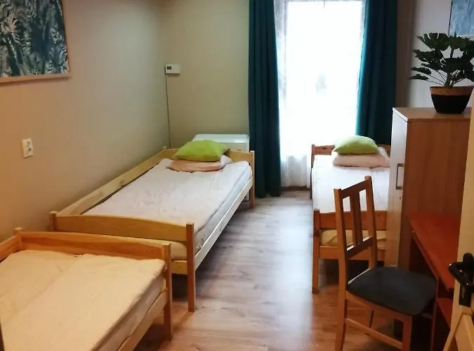 Hostel Centrum Parking