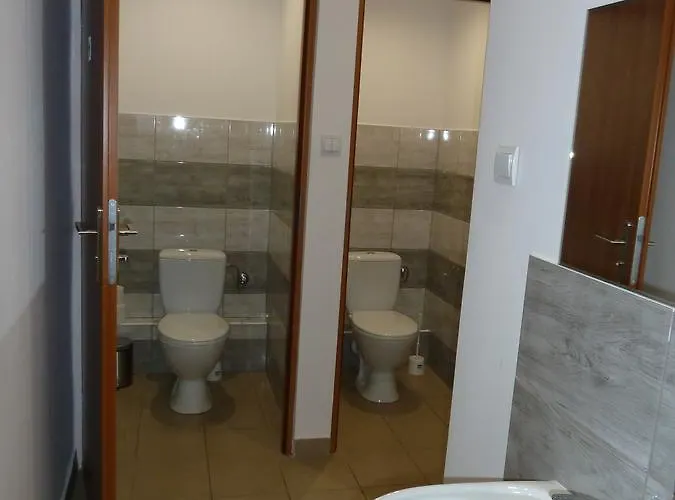 Hostel Centrum Parking